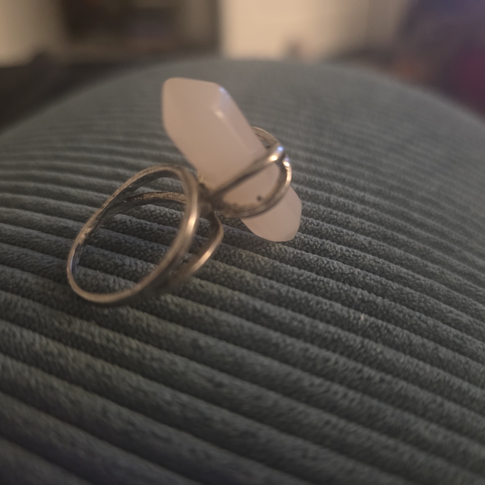 Elegant Silver Ring with White Gemstone